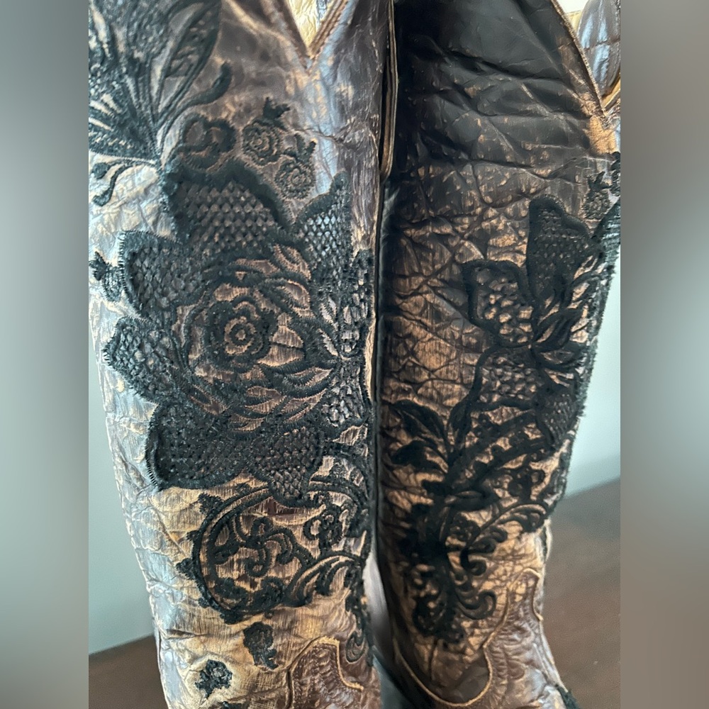 LIKE NEW Old Gringo Nicolette Black & Brown Boots - Picture 6 of 8